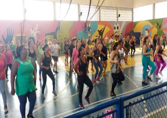 PREFEITURA INFORMA: Atendimento de mais de 500 pessoas no mutirão do CadÚnico e Bolsa Família