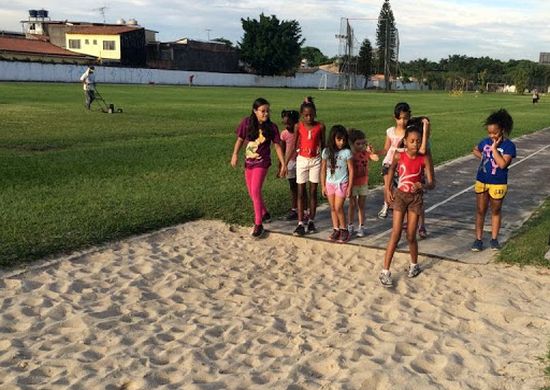 Programa Iniciação Esportiva abre inscrições na Ponte Grande