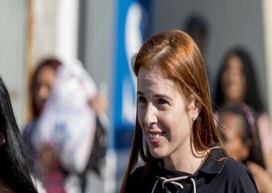 Presa por matar os pais, Richthofen sai para comemorar o Dia das Mães