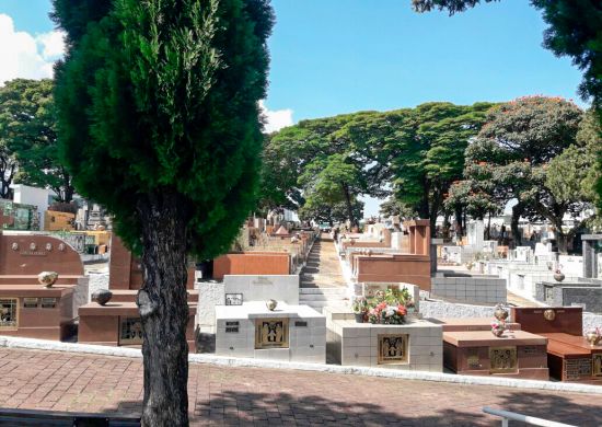 Prefeitura prepara cemitérios para visitação do Dia das Mães