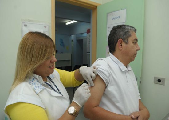 Saúde vacina 11.679 pessoas em dia de mobilização