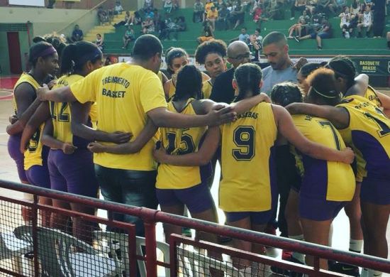 Apagebask-Guarulhos recebe Pindamonhangaba pelo Paulista de Basquete