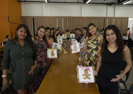 Celebração do Dia das Mães é marcada com chá da tarde para gestantes