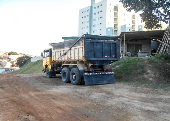 Prefeitura aplica R$ 28 mil em multas por transporte irregular de resíduos