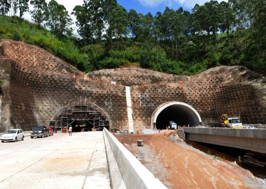 PREFEITURA INFORMA: Iniciadas obras de recuperação em vias no entorno do Rodoanel em Guarulhos