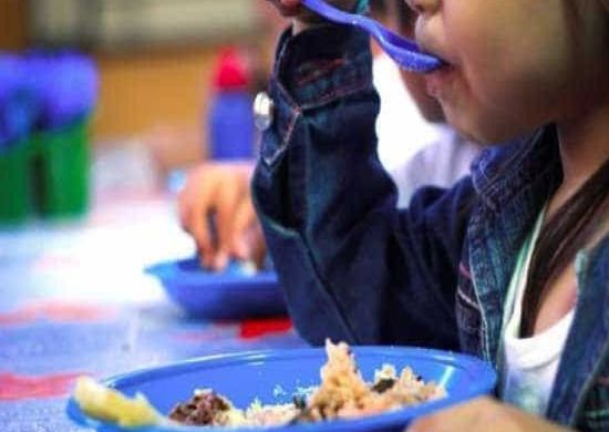 Áudios mostram que merenda em SP era fraudada com alimentos baratos