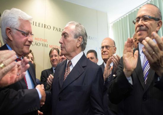PF deve pedir prorrogação de inquérito contra Temer, Padilha e Franco
