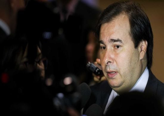 Maia diz que Câmara não votará aumento de impostos