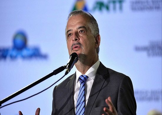 São Paulo vai multar caminhoneiros, diz governador