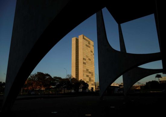 Governo vai reduzir imposto sobre diesel após aprovar reoneração