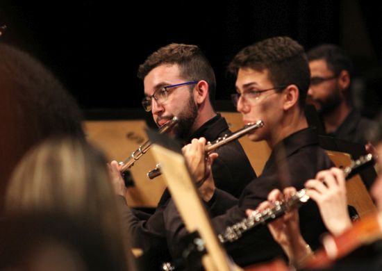 Orquestra Jovem emociona público em homenagem a Beethoven no Adamastor