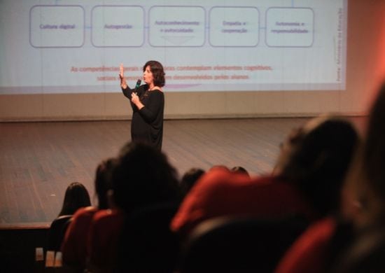 Educadores participam de Encontro Integrado no Adamastor Centro