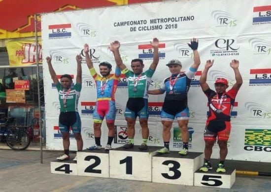 Pai e filho de Guarulhos sobem ao pódio do circuito de ciclismo