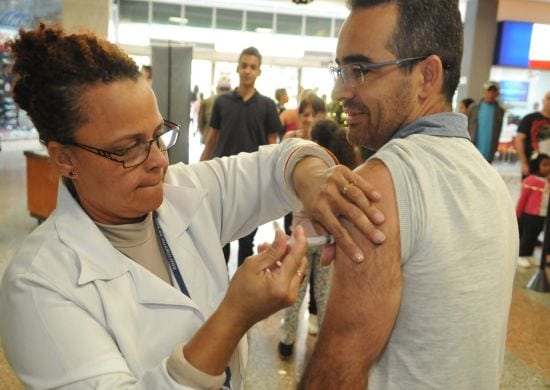 [PRORROGADO] Vacina contra a gripe está disponível em todas as UBS até 15 de junho