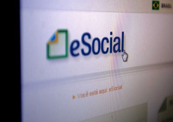 MEI e Pequenas Empresas devem aderir ao eSocial a partir de amanhã(01)