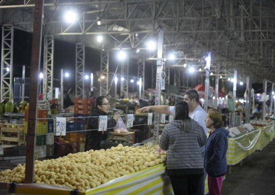 Feira noturna segue com programação no Parque Cecap nesta quinta(28)