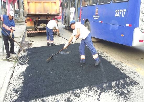 Proguaru informa que, em cinco meses, já tapou mais de 31 mil buracos