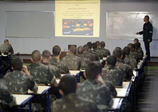 Defesa Civil inicia curso para atiradores do Tiro de Guerra