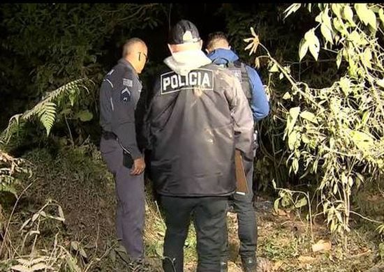 Homem carbonizado é encontrado em matagal de Guarulhos