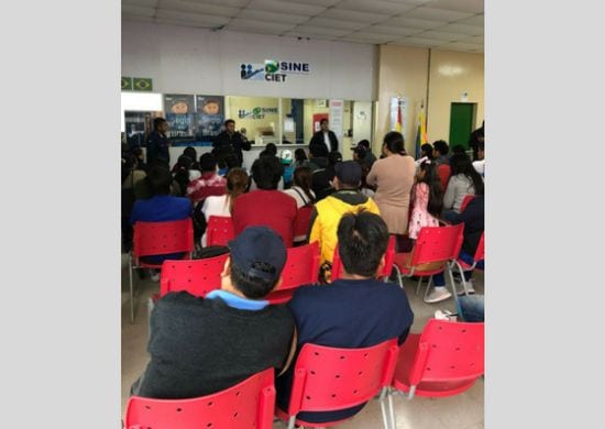 Bolivianos residentes em Guarulhos são atendidos no CEU Ponte Alta