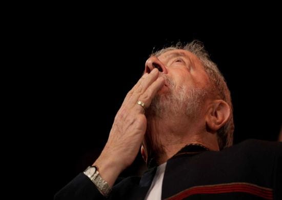 Juiz absolve Lula em processo sobre obstrução de Justiça