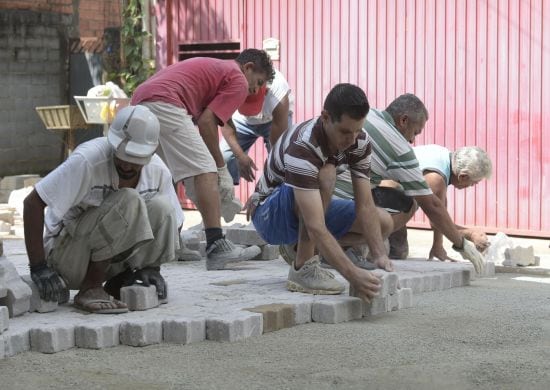 Prefeitura informa pavimentação em via no Recreio São Jorge