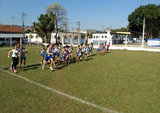 Projeto Futuro Olímpico abre inscrições para aulas de Atletismo