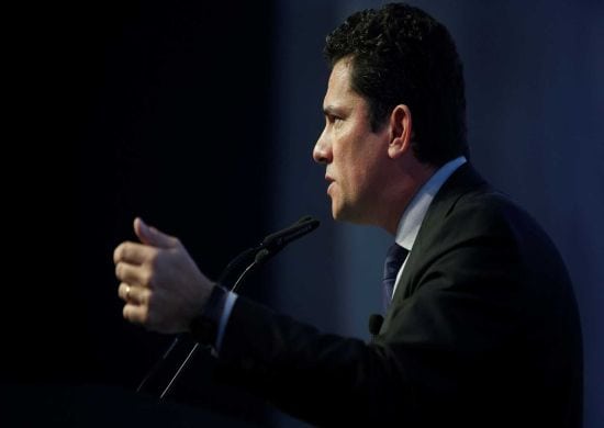 STF libera Dirceu do uso de tornozeleira e Moro lamenta