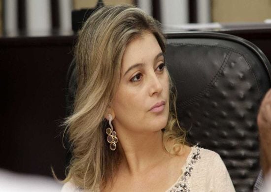 Prefeita do PSB tem mandato cassado e vice assume prefeitura