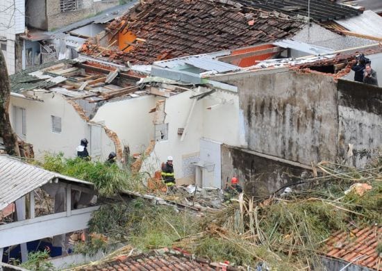 PSB terá que indenizar moradora por acidente com avião de Campos