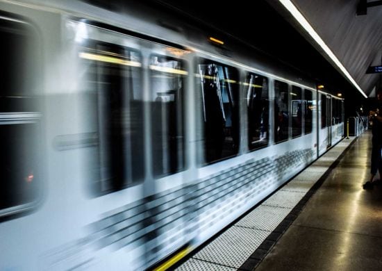 Homem estupra estudante dentro de estação do Metrô em São Paulo