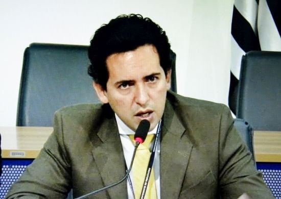 Reticências…por Pedro Notaro