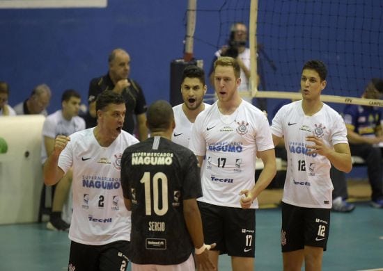 Corinthians-Guarulhos e Sesi fazem clássico paulista neste sábado(25)