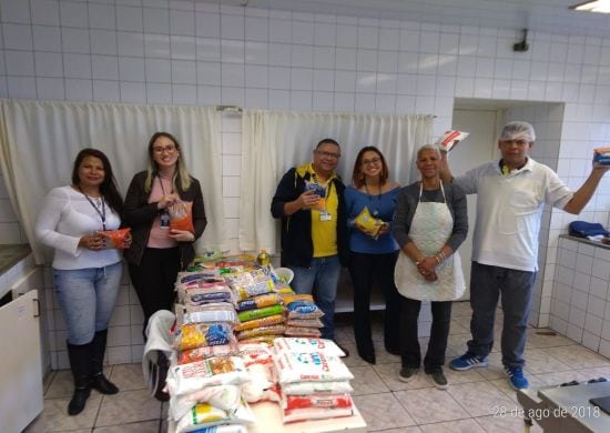 ONG Innovation doa alimentos ao Albergue Municipal