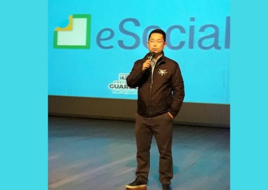 Palestra sobre E-Social reúne 200 pessoas no Adamastor