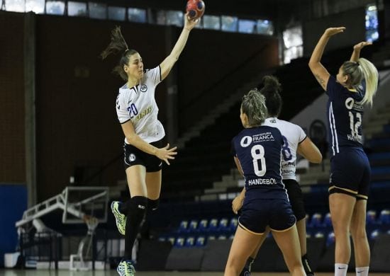 Handebol de Guarulhos perde para Pinheiros que vai à final da Taça