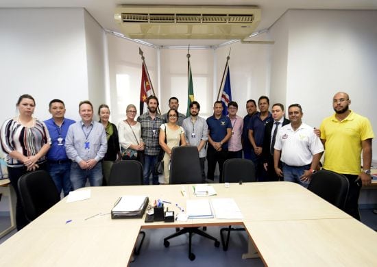 Prefeitura de Guarulhos libera corredores de ônibus para vans escolares