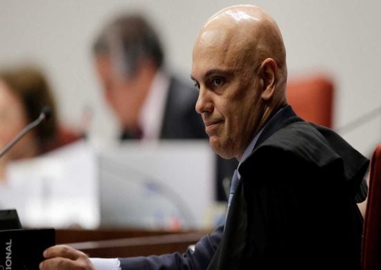 Em plena crise STF aprova reajuste de salário de ministros para 2019