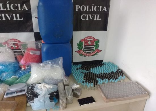 Dois são presos por tráfico de drogas em operação no Jaqueline