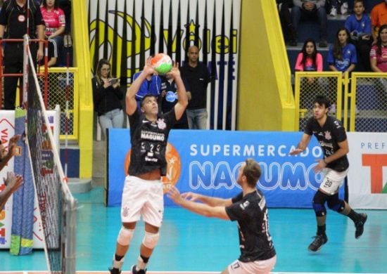 Corinthians-Guarulhos estreia com derrota no Paulista de Vôlei
