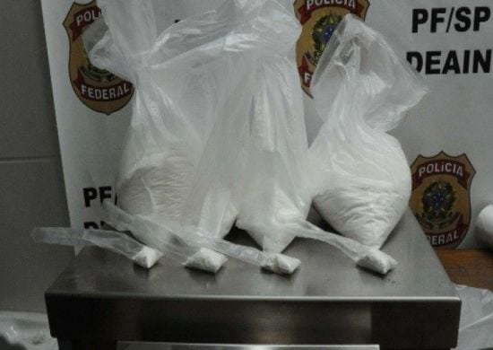 PF prende mulher com drogas em Guarulhos