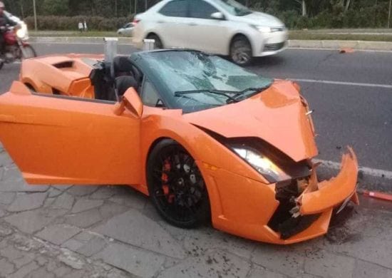 Lamborghini que bateu em muro em Gramado não tinha seguro
