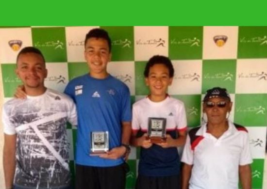 Guarulhense conquista Torneio Vila do Tênis