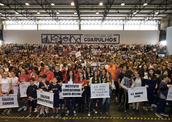 Recorde de escolas marcam abertura da Olimpíada Colegial 2018