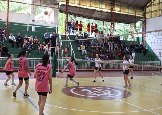Vôlei feminino do Storópoli brilha em estreia na Olimpíada Colegial