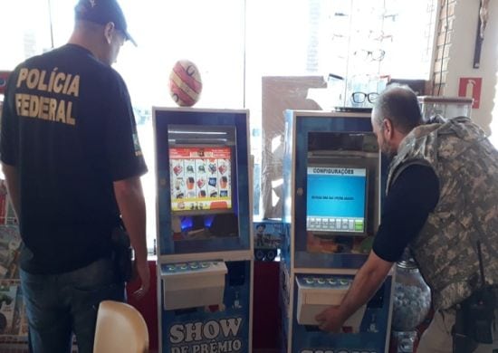 PF apreende máquinas caça níquel nas margens da Rodovia Dutra