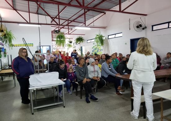EPG Cora Coralina promove palestra sobre meningite voltada à comunidade