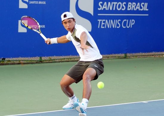 Tenista guarulhense sagra-se campeão em torneio de Juiz de Fora