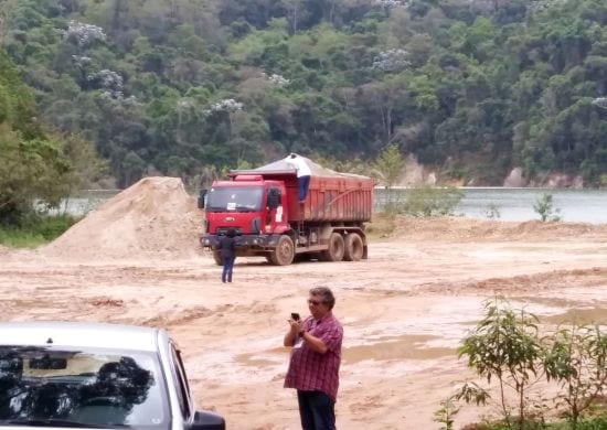 Prefeitura e Cetesb lacram aterro irregular no Capelinha