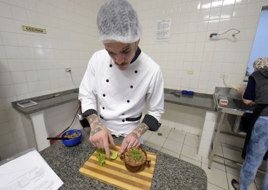Prefeitura oferece curso gratuito de técnicas de gastronomia